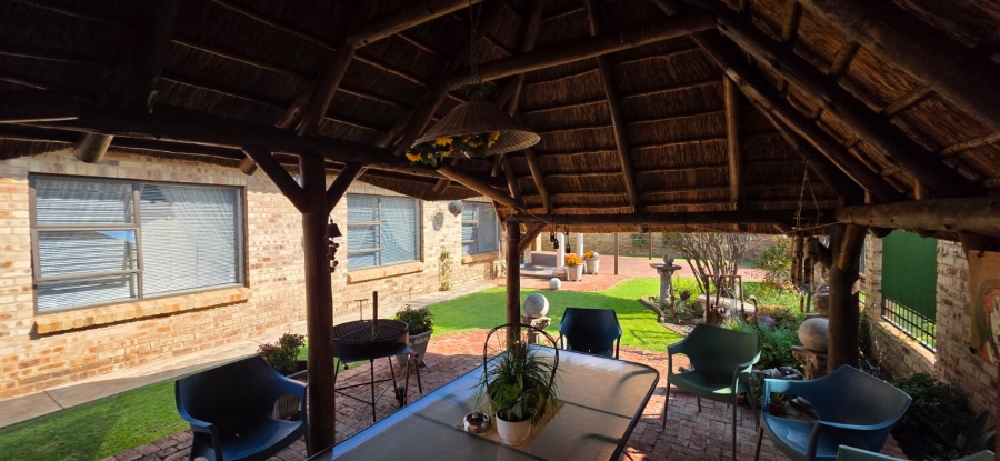 3 Bedroom Property for Sale in Grimbeeck Park North West